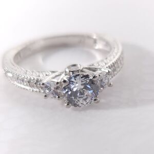 Simulated Diamond Swarovski Ring 2 Carats tw Size 9